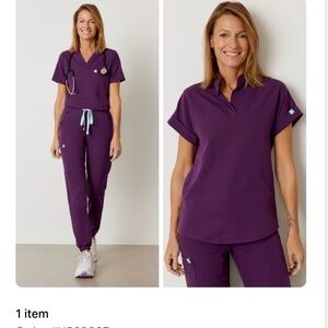 Garde Malade Purple Scrub Set